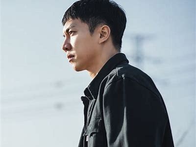 王森先生：揭秘他那令人瞩目的好色嘴巴背后的故事